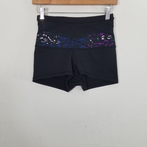Lululemon Reversible High Rise Shorts Size 6 - Picture 6 of 9